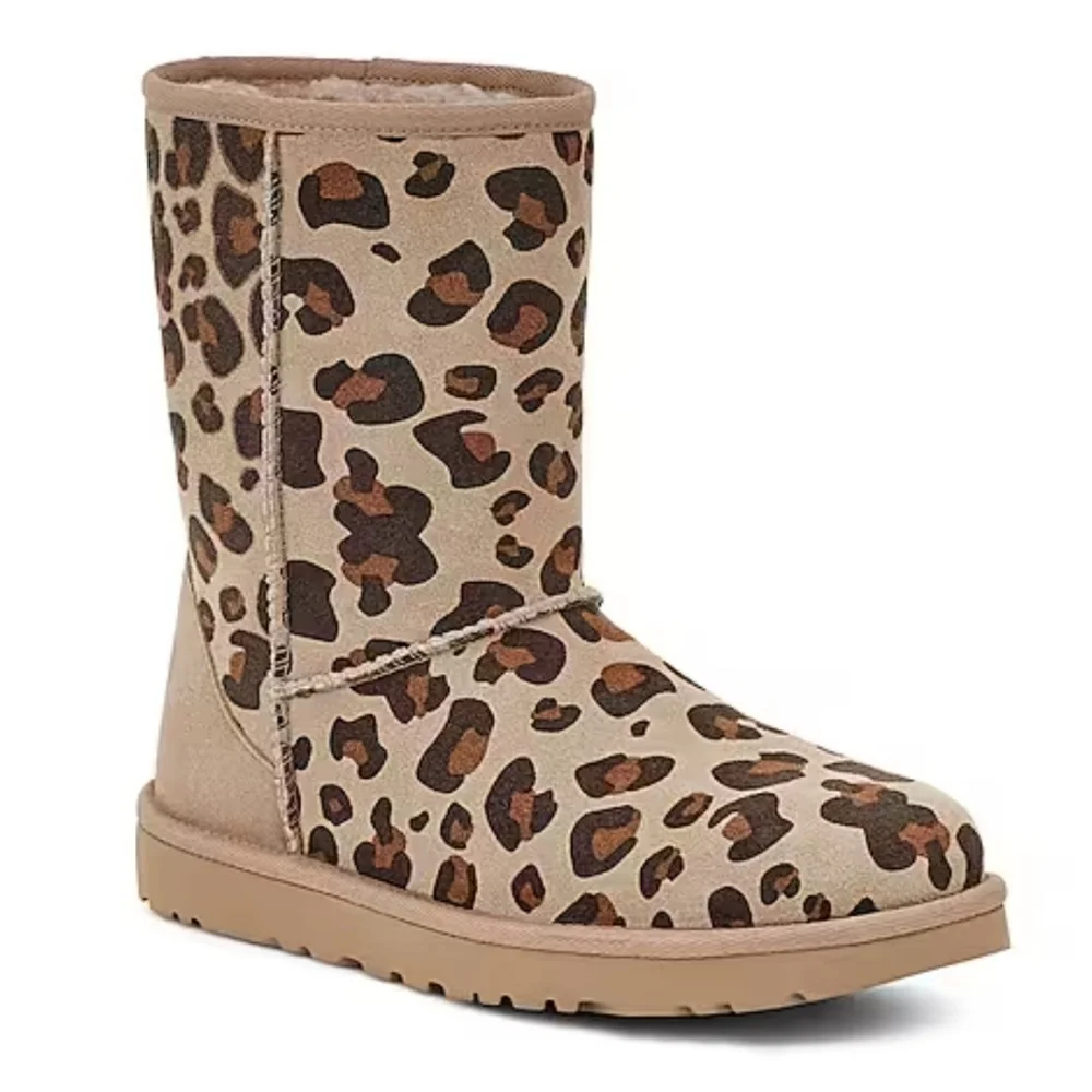 UGG Classic Short II Bootie